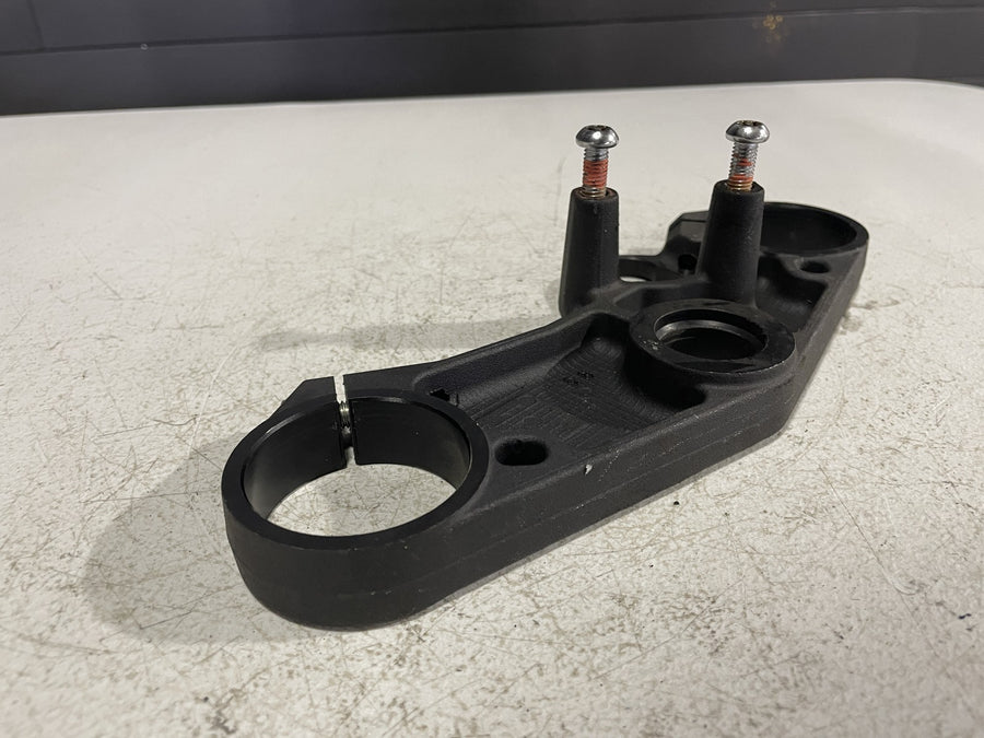 06-07 SUZUKI GSXR600 FORKS UPPER TRIPLE TREE CLAMP 51311-01H00