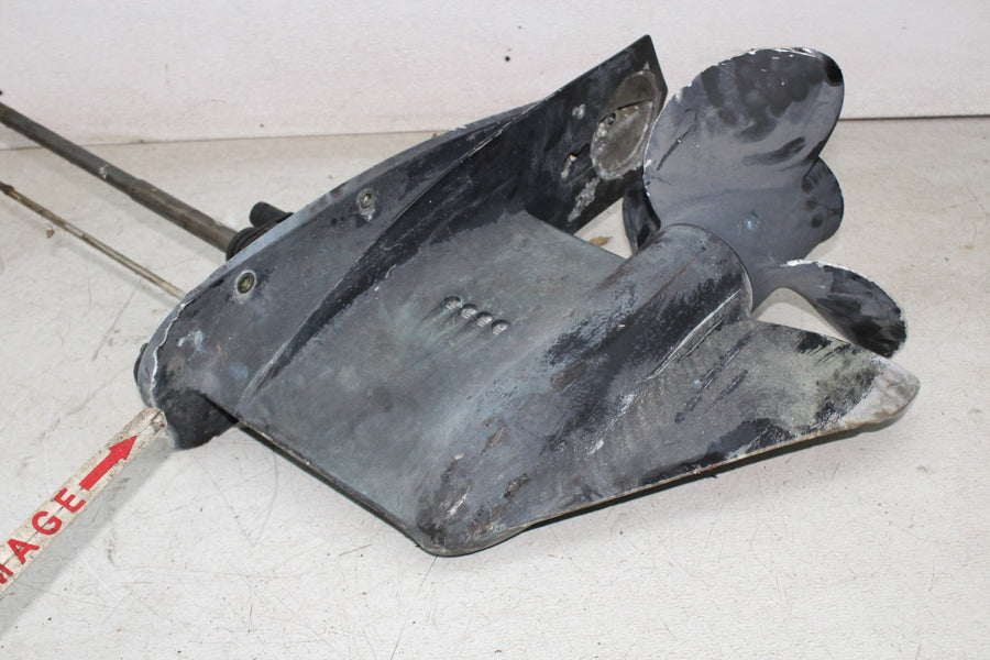 1999 JOHNSON 115 V4 OUTBOARD LOWER ENGINE UNIT GEAR CASE (SEE DESCP