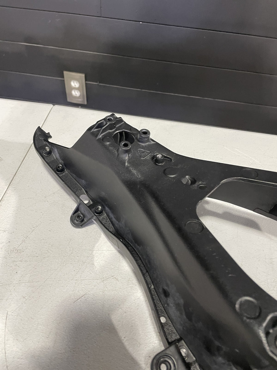 20-26 YAMAHA YZF R1 REAR BACK TAIL SUBFRAME SUB FRAME DAMAGED