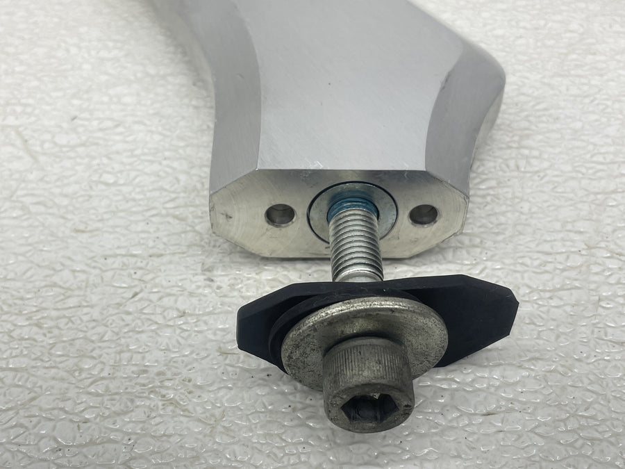 2012 SUZUKI BOULEVARD M109R HANDLEBAR RISERS RISER CLAMP PAIR