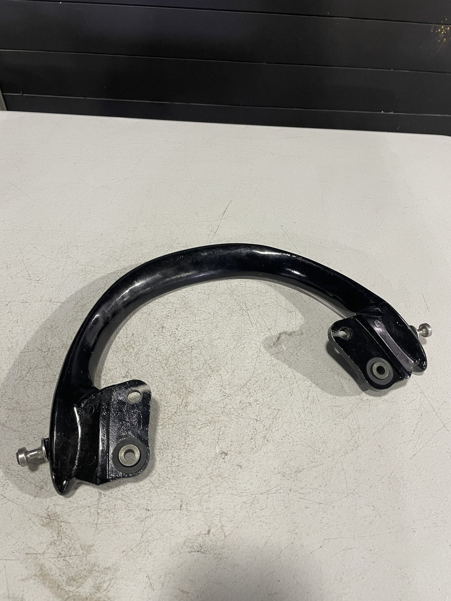 99-07 SUZUKI HAYABUSA PASSENGER REAR SEAT GRAB BAR HANDLE