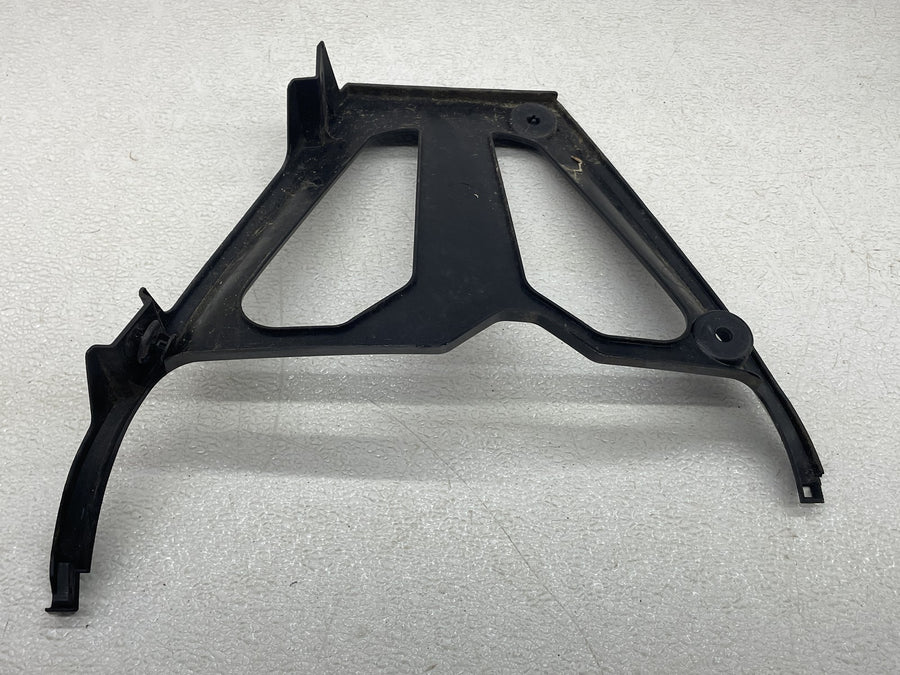 04-05 SUZUKI GSXR750 FRONT LOWER INNER EXHAUST V FAIRING COWL GUARD