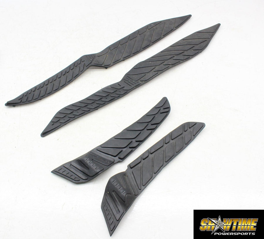 03-06 SUZUKI BURGMAN 400 AN400 FRONT REAR FOOT REST FLOORBOARDS GRIP MAT SET