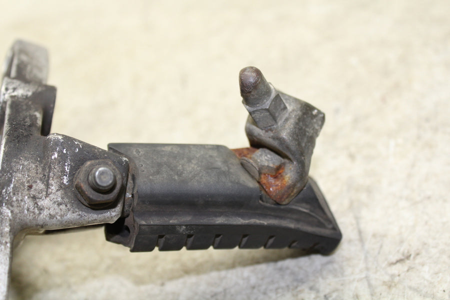 1987 HONDA CBR600F LEFT FRONT BRACKET PEG FITS 87-90