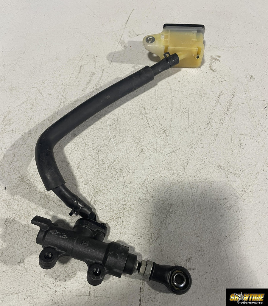 09-12 HONDA CBR600RR REAR BACK BRAKE MASTER CYLINDER W RESERVOIR