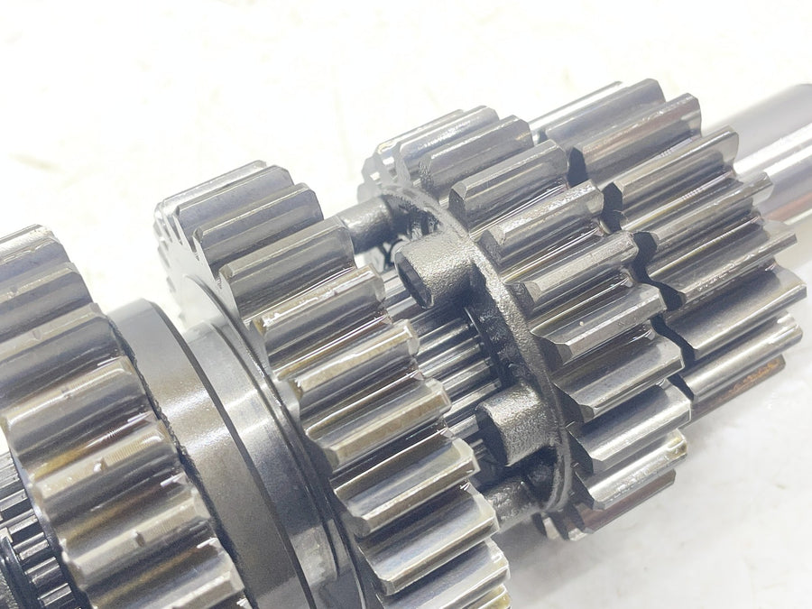 04-06 VICTORY KINGPIN ENGINE TRANSMISSION GEARS OUTPUT MAIN SHAFT DRUM