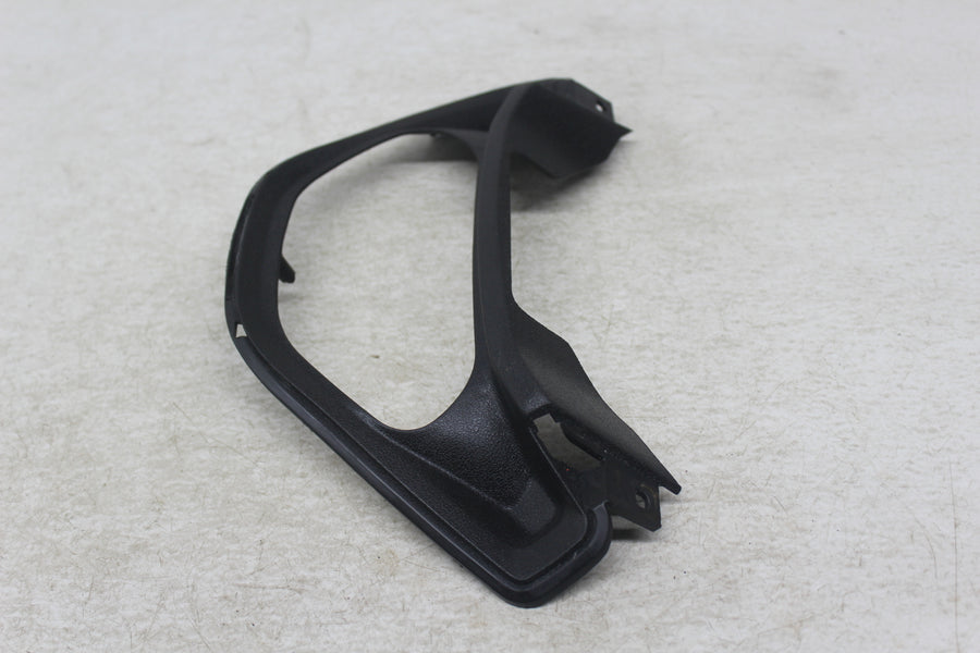 97-98 SUZUKI BANDIT 1200 FRONT LOWER INNER EXHAUST V FAIRING COWL GUARD