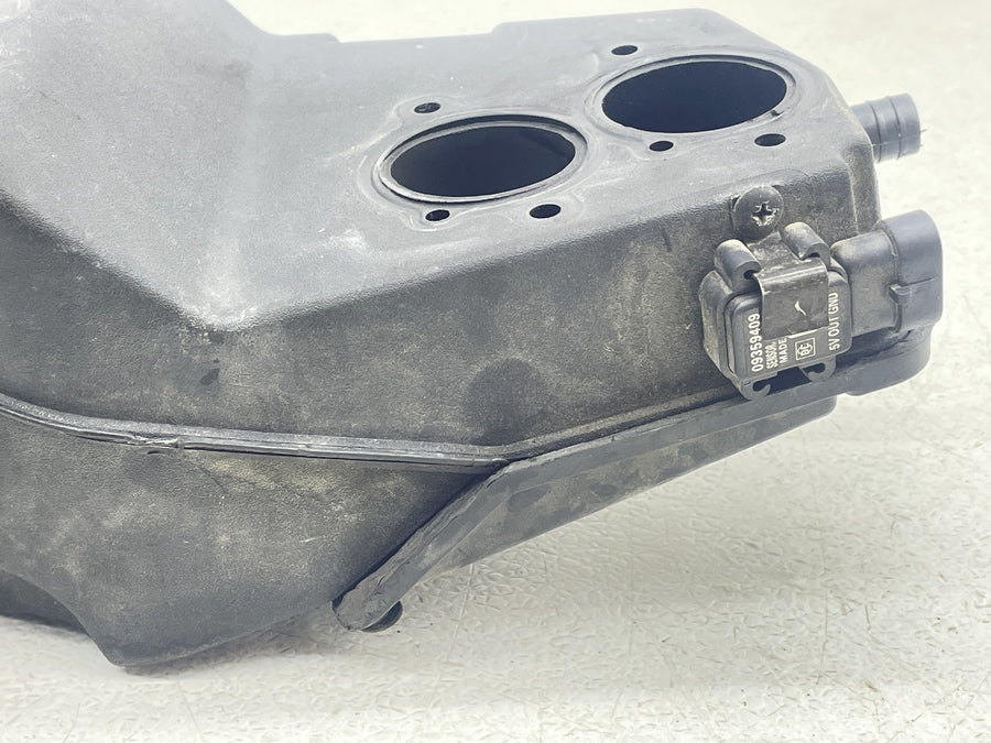 04-06 VICTORY KINGPIN AIRBOX AIR INTAKE FILTER BOX 1013720