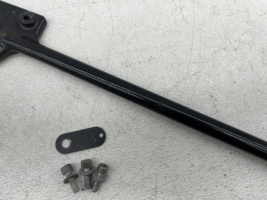 06-07 HARLEY-DAVIDSON STREET ROD VRSCR EXHAUST PIPE BRACKET MOUNT