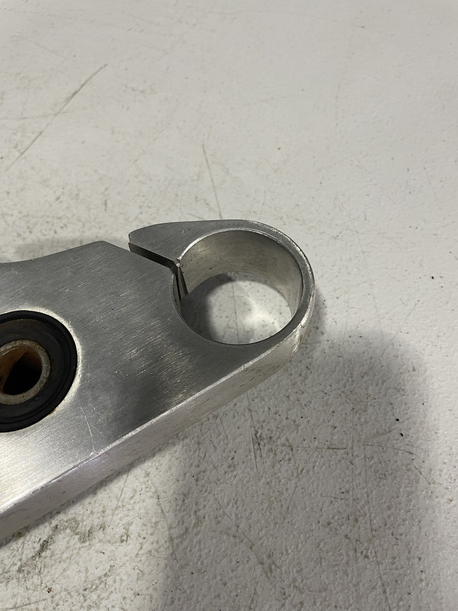 98-16 YAMAHA V STAR 650 XVS650 CUSTOM FORKS UPPER TRIPLE TREE CLAMP