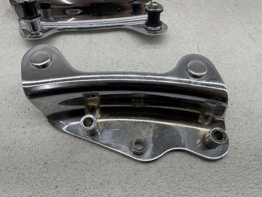 07-11 HARLEY-DAVIDSON ROAD KING CLASSIC FLHRC QUICK DETACH MOUNTS BRACKETS PAIR