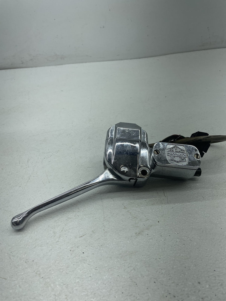 81 HARLEY-DAVIDSON TOUR GLIDE FLT FRONT BRAKE MASTER CYLINDER ON OFF KILL SWITCH