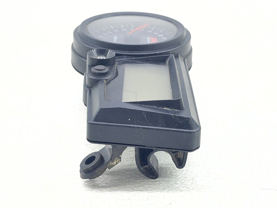 04-05 SUZUKI GSXR750 SPEEDO TACH GAUGES DISPLAY SPEEDOMETER TACHOMETER 5K