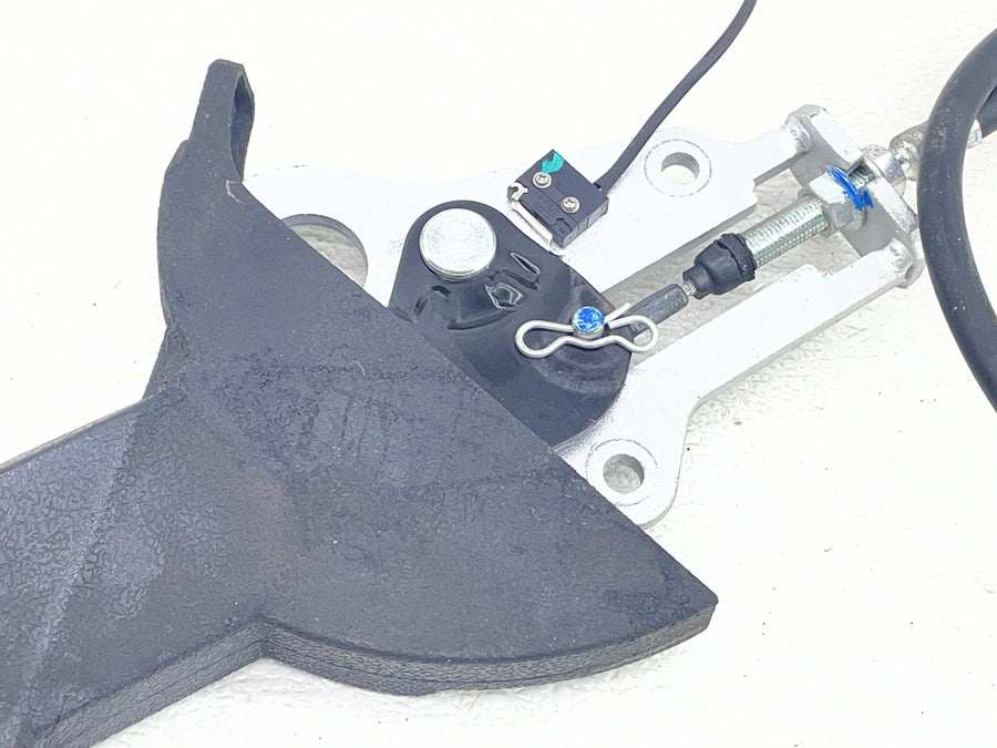 19 POLARIS SLINGSHOT SL EMERGENCY E PARKING BRAKE LEVER W/ CABLE