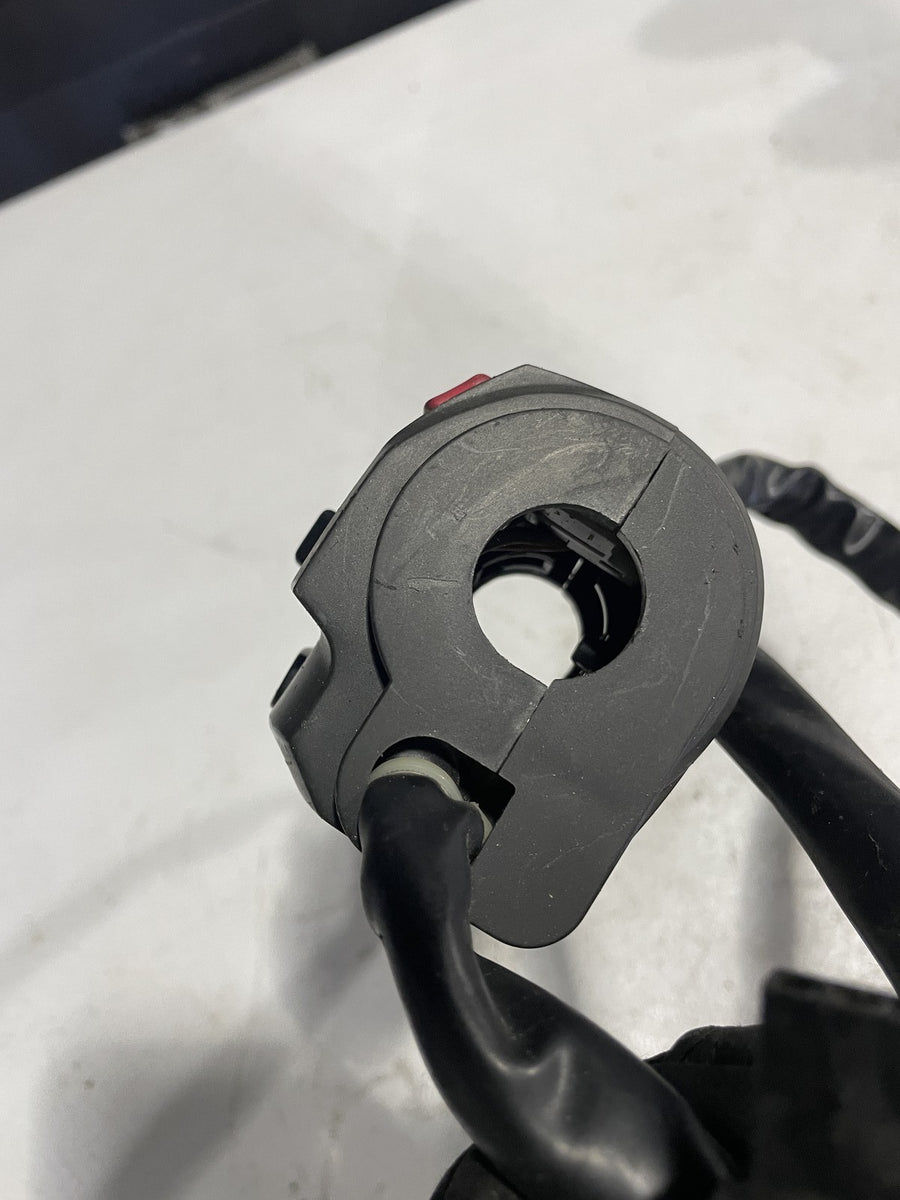 06-08 KAWASAKI NINJA 650 EX650 RIGHT CONTROL KILL OFF START SIGNAL SWITCH