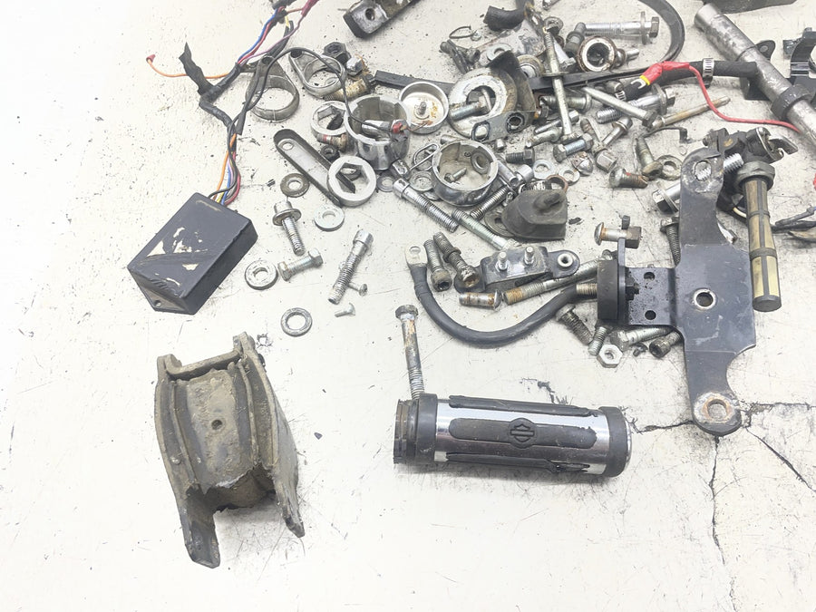 00-05 HARLEY-DAVIDSON DYNA LOW RIDER FXDL PARTS HARDWARE LOT
