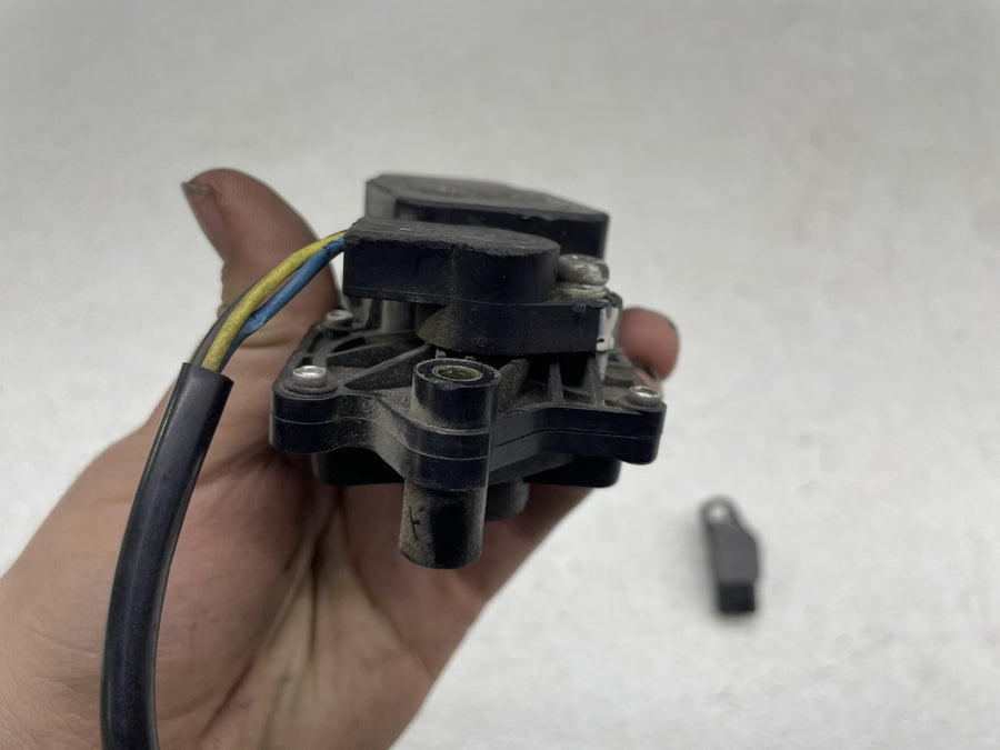 06-07 SUZUKI GSXR600 STVA & TPS THROTTLE VALVE ACTUATOR POSITION SENSOR SET