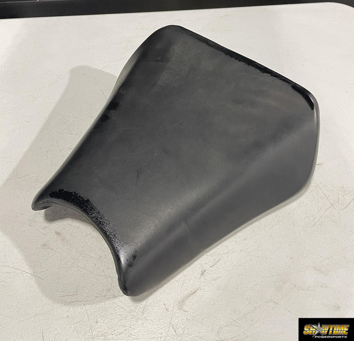 00-01 HONDA CBR929RR FRONT DRIVERS SEAT PAD SADDLE PILLION