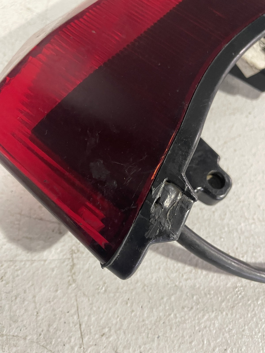 07-12 TRIUMPH STREET TRIPLE 675 REAR TAIL TAILLIGHT BACK BRAKE LIGHT