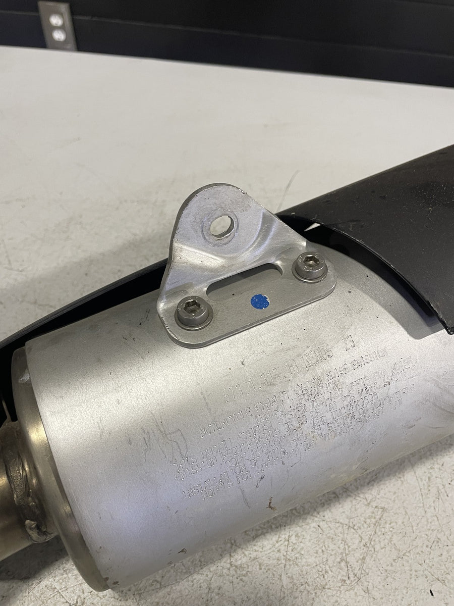 08-14 DUCATI MONSTER 696 RIGHT EXHAUST PIPE MUFFLER SLIP ON CAN SILENCER
