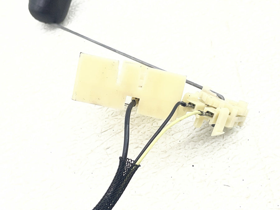 07-09 HARLEY-DAVIDSON SOFTAIL NIGHT TRAIN FXSTB FUEL GAS PUMP 75132-06