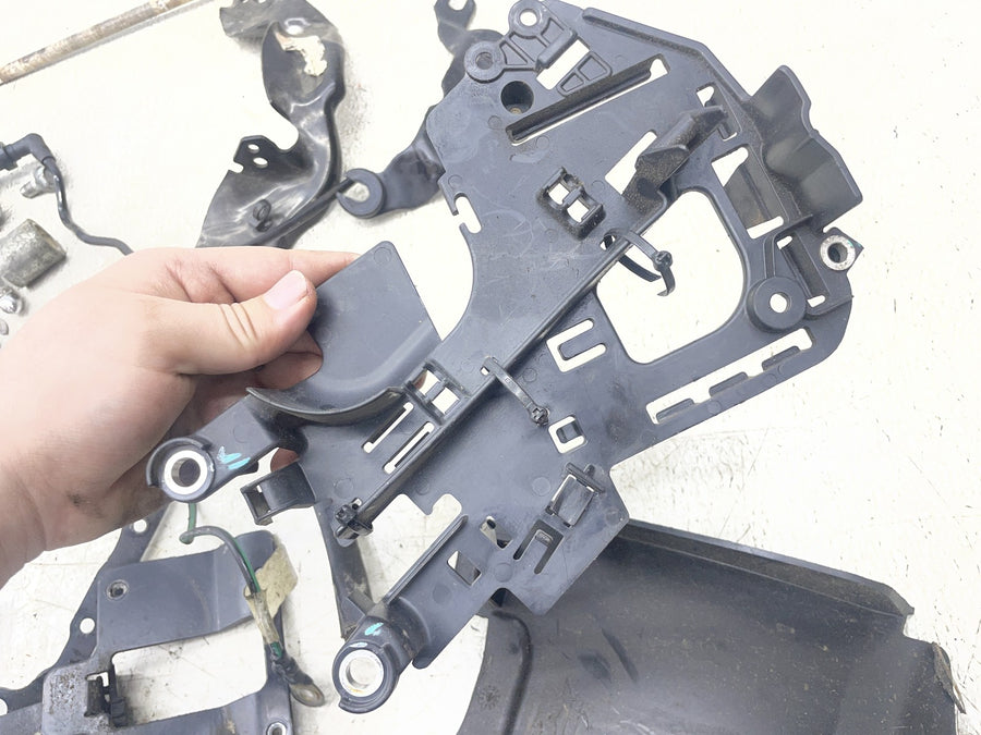 20-24 HARLEY-DAVIDSON SOFTAIL STANDARD FXST PARTS HARDWARE
