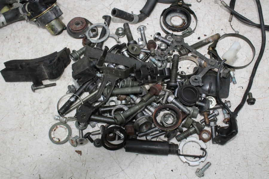 05 YAMAHA YZF R6 PARTS AND HARDWARE NUTS BOLTS KICKSTAND