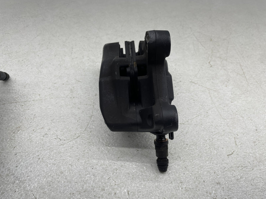 13 HARLEY-DAVIDSON ROAD GLIDE CVO CUSTOM RIGHT LEFT FRONT BRAKE CALIPERS PAIR