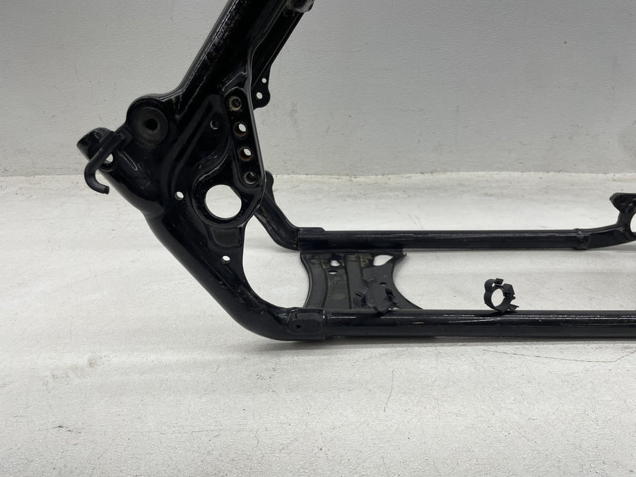24-26 HARLEY-DAVIDSON ROAD GLIDE FLTRX STPSS35 FRAME CHASSI STRAIGHT