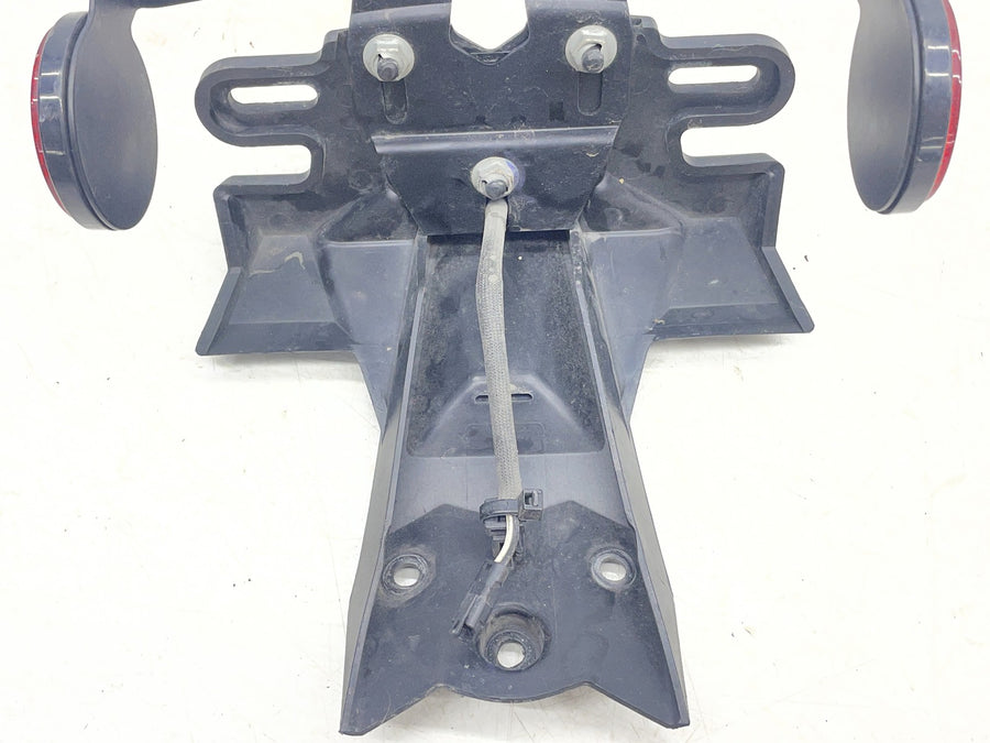 19 POLARIS SLINGSHOT SL REAR FENDER LICENSE PLATE MOUNT BRACKET LIGHT