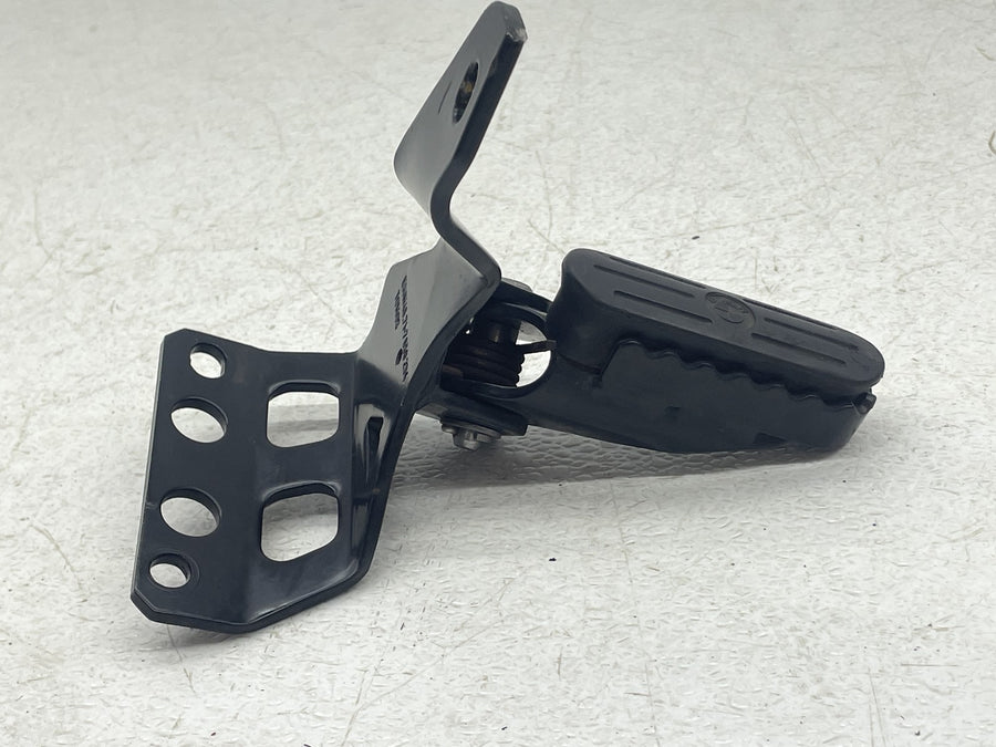 11-15 BMW G650 GS G650GS LEFT RIGHT FRONT FOOT RESTS PEGS STEPS SET PAIR