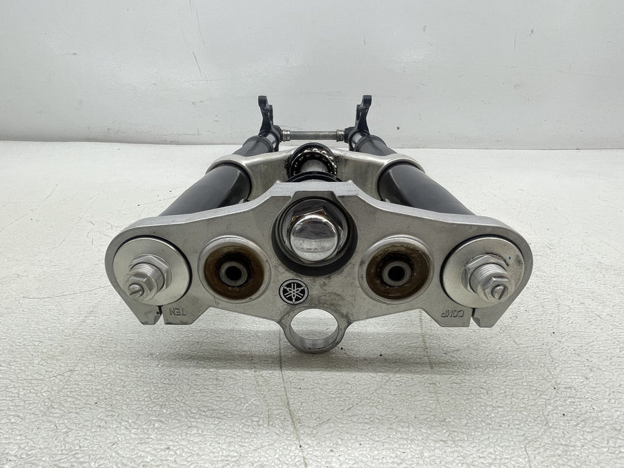 06-15 YAMAHA FZ1 FZ1S FRONT FORKS SHOCK SUSPENSION TRIPLE TREE STRAIGHT