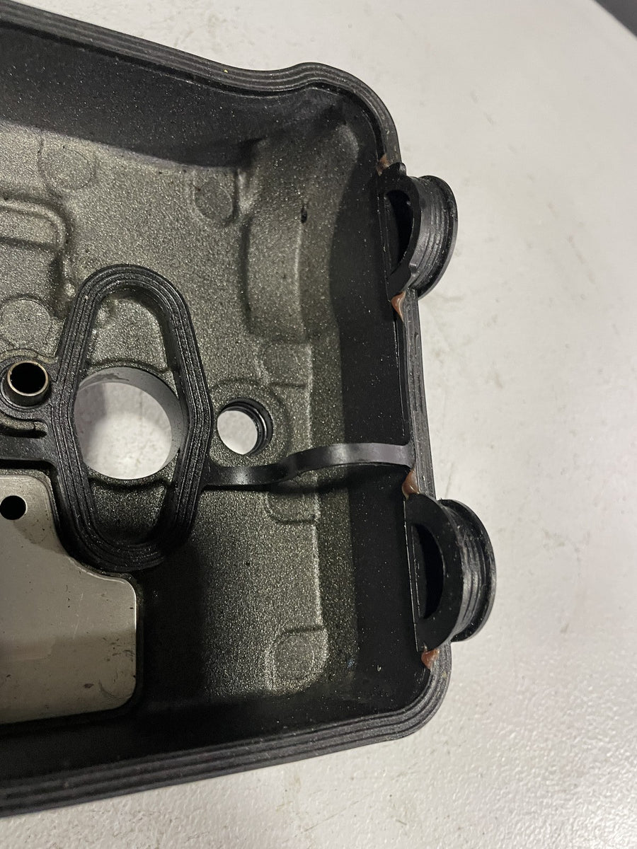 04-05 HONDA CBR1000RR ENGINE TOP END CYLINDER HEAD COVER