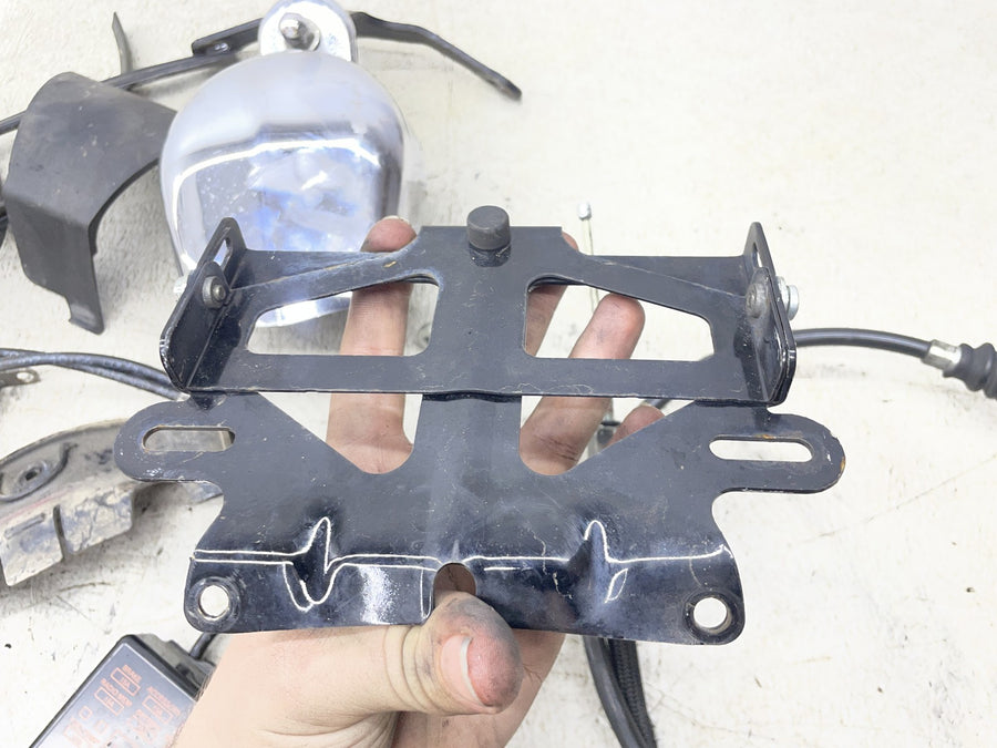 07-11 HARLEY-DAVIDSON STREET GLIDE FLHX PARTS HARDWARE LOT