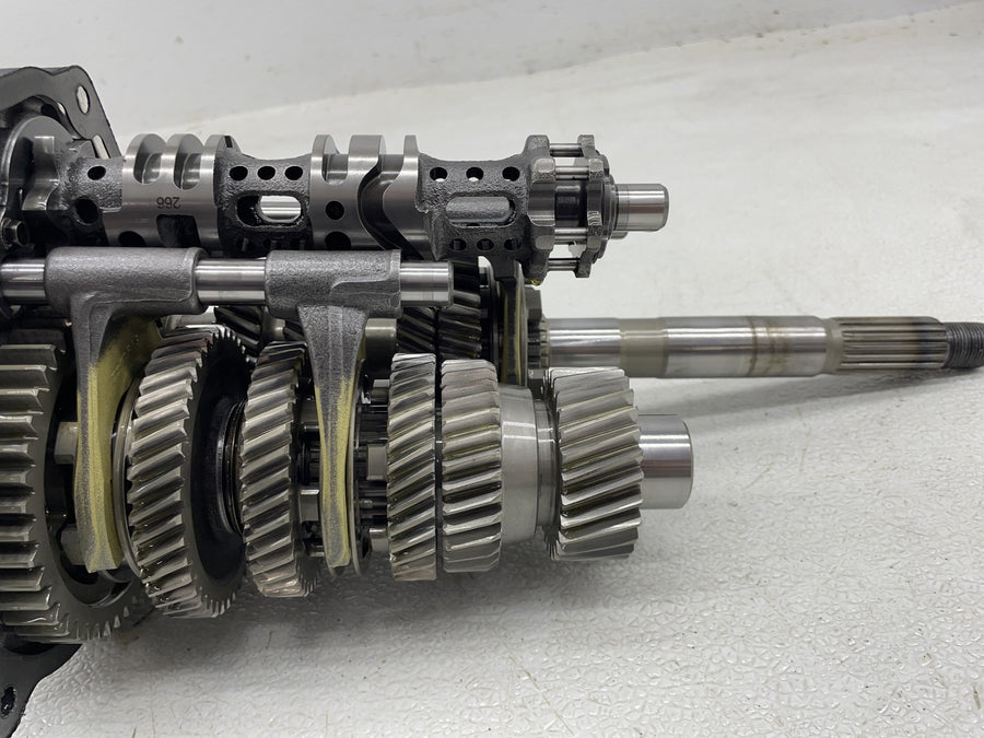 24-26 HARLEY-DAVIDSON STREET GLIDE FLHX M8 117CI ENGINE TRANSMISSION GEARS