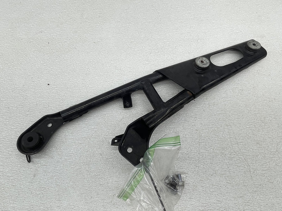 2012 SUZUKI BOULEVARD M109R MUFFLER EXHAUST PIPE BRACKET MOUNT