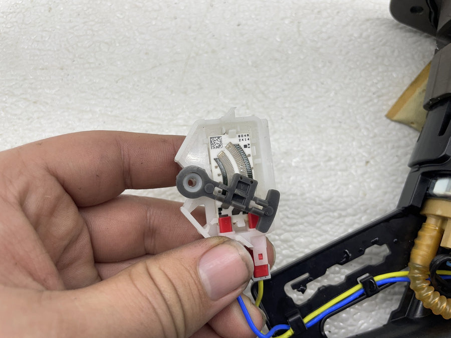 24-26 HARLEY-DAVIDSON STREET GLIDE FLHX FUEL GAS PUMP