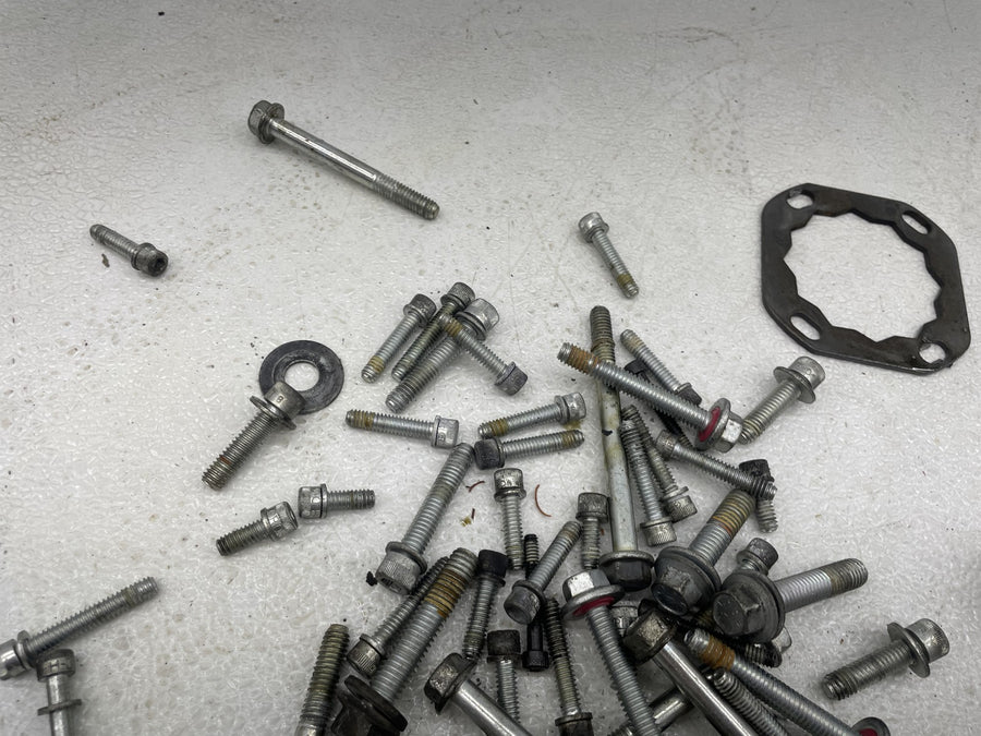 13 HARLEY-DAVIDSON ROAD GLIDE CVO CUSTOM TWIN CAM 110CI ENGINE PARTS HARDWARE