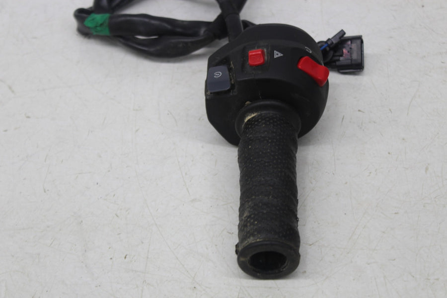 24-25 TRIUMPH SPEED 400 RIGHT CLIP ON HANDLE KILL OFF START SWITCH SWITCHES