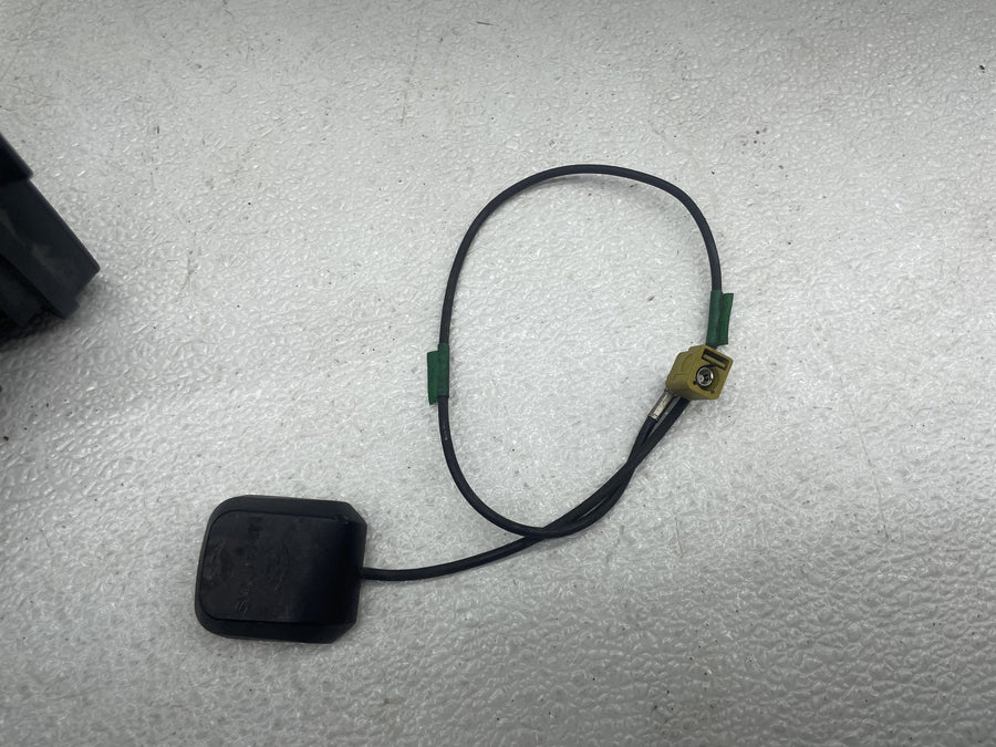 17-23 HARLEY-DAVIDSON ROAD GLIDE SPECIAL FLTRXS RADIO STEREO CONTROL UNIT