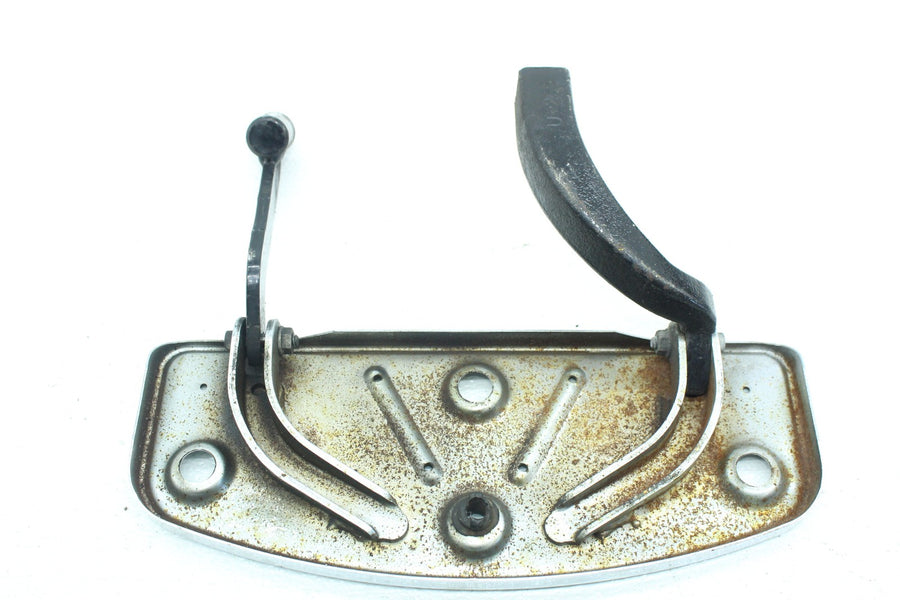 07-11 HARLEY-DAVIDSON ELECTRA GLIDE ULTRA CLASSIC FRONT RIGHT FOOT BOARD REST