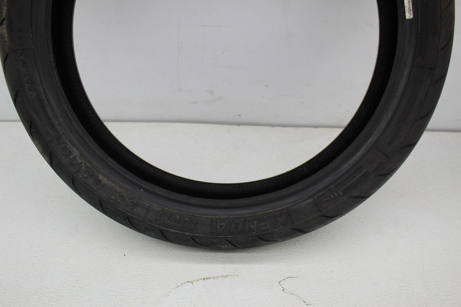 KENDA KM1 ST ROAD 120/70 ZR17 M/C (58W) FRONT TIRE (TREAD:4/32NDS)