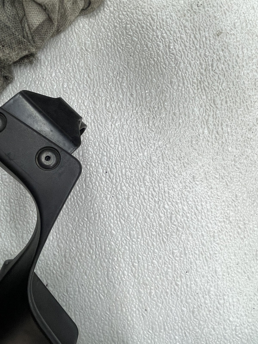 11-15 BMW G650 GS G650GS LEFT RIGHT HANDLEBAR HAND COVER GUARD PAIR