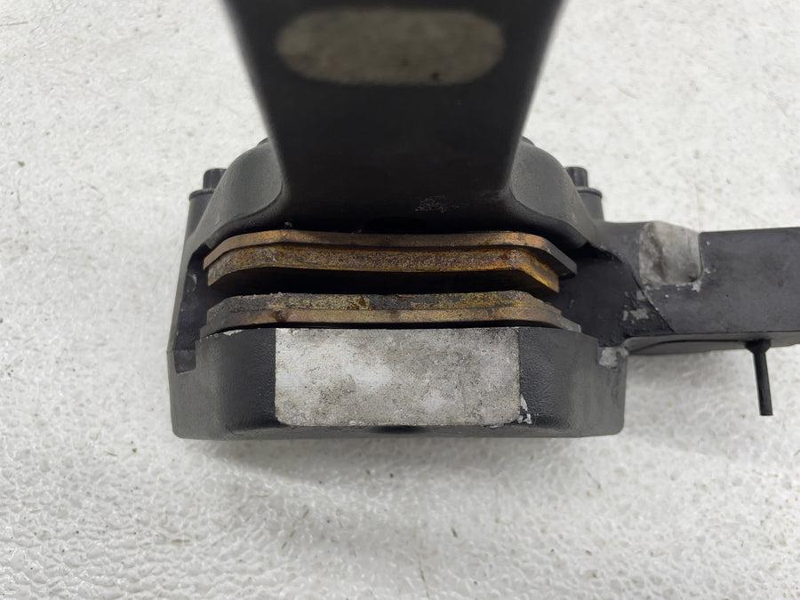 06-07 HARLEY-DAVIDSON DYNA STREET BOB FXDBI REAR BACK BRAKE CALIPER