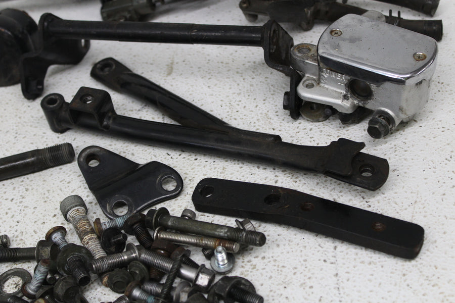 1999 YAMAHA V STAR 1100 XVS1100 CUSTOM PARTS AND HARDWARE NUTS BOLTS