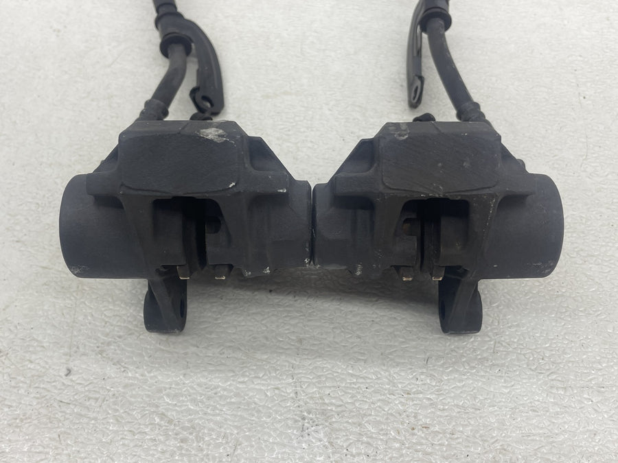 11-13 YAMAHA FZ8 RIGHT LEFT FRONT BRAKE CALIPER SET PAIR CALIPERS