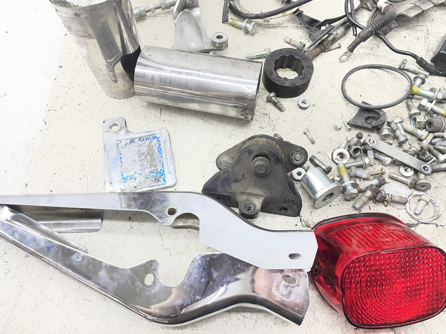 07-11 HARLEY-DAVIDSON STREET GLIDE FLHX PARTS HARDWARE LOT