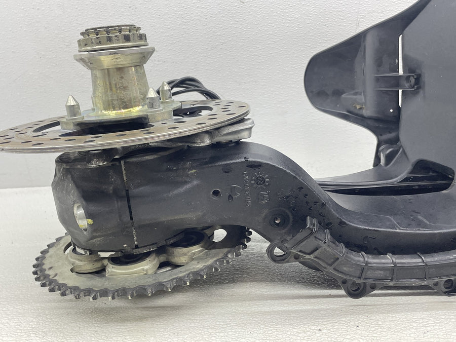 21-24 DUCATI SUPERSPORT 950 S REAR SWINGARM SUSPENSION SWING ARM HUB CARRIER
