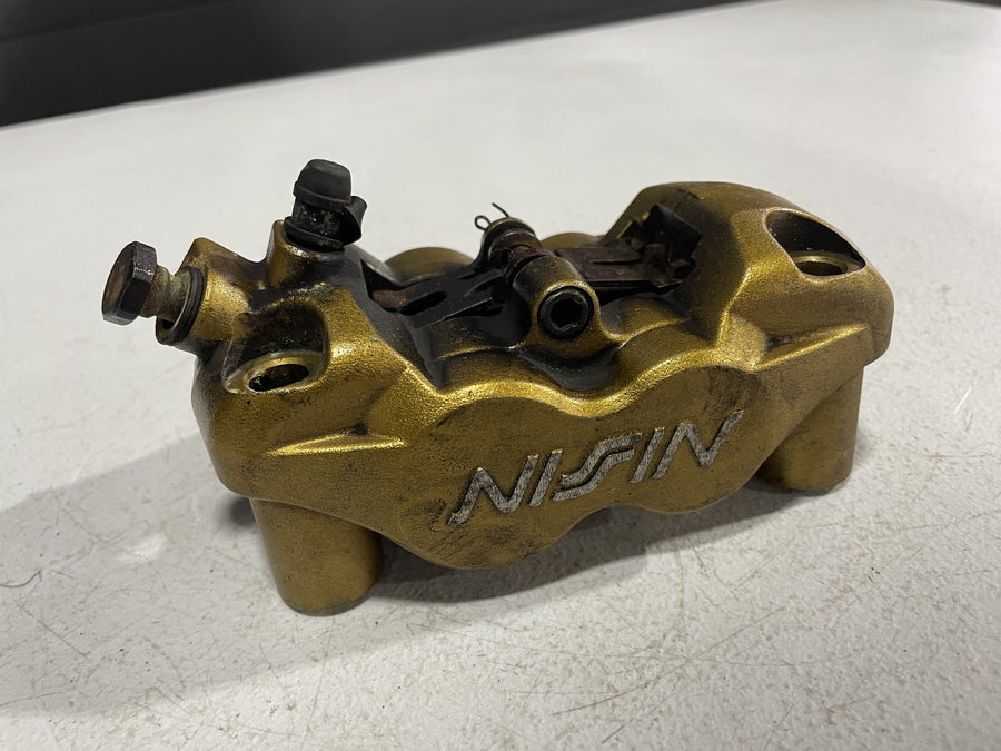 2006 TRIUMPH SPEED TRIPLE 1050 RIGHT LEFT FRONT BRAKE CALIPER SET PAIR CALIPERS