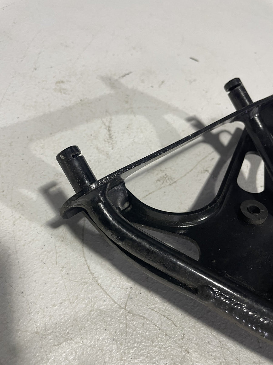 98-99 KAWASAKI NINJA ZX9R UPPER FAIRING MIRROR GAUGES STAY BRACKET